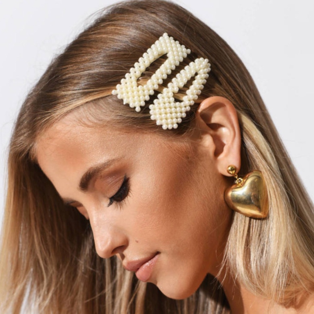 Oversized snap gold Pearl hair clips mismatched - Picture 5 of 5